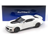 1:18 AUTOart Chevrolet Camaro ZL1 Coupè 2017 Summit Bianco 71206