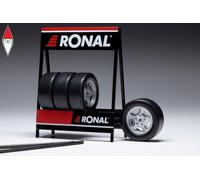 IXO 1/18 MODELLISMO DIORAMI SET 4 RUOTE CERCHI RONALD GM MODELLINO STATICO
