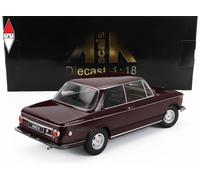 KK Scale KKDC181076 - B-M-W 2002 Ti 1.Series Dark Red 1971 - Scala 1/18 - Modello da Collezione