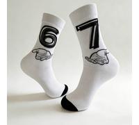1/2/5 paia di calzini equipaggio con stampe di "6/7" e gesti della mano, calzini unisex, stile retrò Harajuku hip-hop, adatti per uso quotidiano, calzini bianchi per giovani, uso casual in tutte le st