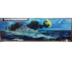 1:200 Trumpeter NAVE GERMAN BISMARK KIT TR03702 Modellino