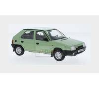 MODELLINO AUTO STATICO WHITEBOX SKODA FAVORIT 1987 VERDE MODELLISMO SCALA 1:24