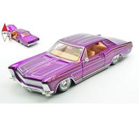 1/26 MAISTO BUICK RIVIERA LOWRIDERS 1965 PURPLE MET