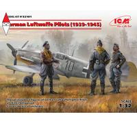 German Luftwaffe Pilots (1939-1945) (3 Figures) 1:32 Plastic Model Kit 32101 ICM