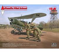 1/32 Kit Icm Luftwaffe Pilot School 32017