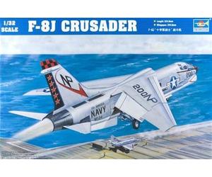 1:32 TRUMPETER KIT F-8J Crusader TR02273