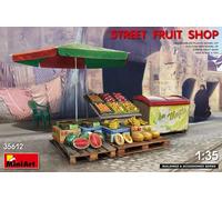 Streer Fruit Shop Diorama 1:35 Plastic Model Kit 35612 MINIART