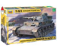 Zvezda Kit modellismo in plastica Panzer IV Ausf.E 1:35 non verniciato ZS3641