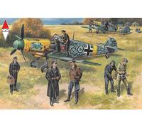 Bf 109f-2 With German Pilots And Ground Personnel 1:48 Figure Plastic Model Kit