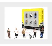 1:64 AMERICAN DIORAMA Figures Set 6X Curbside Crowd Various AD-2429