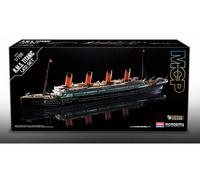 R.M.S. Titanic + LED Set Static Model 1:700 Model ACADEMY