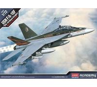 Modello plastico aereo USN F/A-18F VFA-154 Black Knights