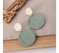 1 Paio di orecchini a cerchio in ceramica soffice azzurro menta semplice e alla moda, fatti a mano e con una struttura che li rende di alta qualità. Sono adatti per l'uso quotidiano, per feste e uscit