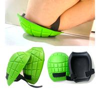 1 paio di protezioni per il ginocchio, piastrelle, fango, lavoratori, pasta per il ginocchio, pavimento, mattoni, artefatti, umidità, ispessimento, mattoni, giardino, strumenti di lavoro manuale