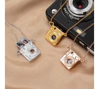 1 pezzo Collana personalizzata con ciondolo a forma di fotocamera, con foto personalizzate, foto di animali domestici, lettere, frasi, poesie, numeri o loghi. Ciondolo apribile con pagina interna comm