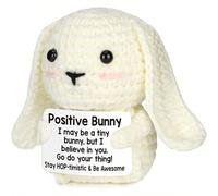 1 pezzo di coniglio realizzato a mano all'uncinetto che trasmette un messaggio sincero: "Potrei essere un coniglio, ma credo in te! Vai e fai la tua cosa!" Con il suo design delizioso e le sue carte i