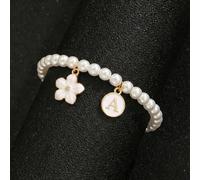 1 pezzo Elegante e alla moda braccialetto fatto a mano con perline, con ciondolo a forma di fiore bianco a 5 petali e 26 lettere in lega di zinco, adatto per bambini, ragazze, famiglia, amici, estate,