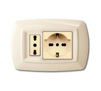 1 Placca, 2 moduli/posti, singolo e doppio, schuko, UNEL, Compatibile Con BTicino Magic, avorio, Plastica di alta qualità, 100% compatibile con supporti e moduli originali