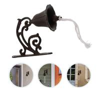 1 set di ghisa in ghisa in stile rustico in stile rustico a un campanello appeso