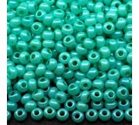 10/0 17958 Perline in vetro ceco Rocailles. Alabastro Turchese - Perla. Confezione da 2250 pezzi. Peso 25 grammi. Dimensioni delle perle: 2,3 mm. per perline, ricamo e creazione di gioielli.