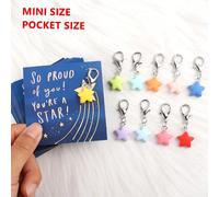 10 pezzi Mini portachiavi in resina a forma di stella, include "Sono così ORGOGLIOSO di te! Sei una stella" Carte di ispirazione, regalo di incoraggiamento e lode, ideale per compleanno, anniversario,