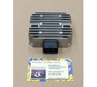 1019 - REGOLATORE DI TENSIONE SUZUKI 250 BURGMAN 03-06