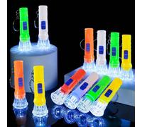 12 pezzi - Mini torcia elettrica da 7 cm, illuminazione a LED, pratico portachiavi con pendente a LED, colori casuali: arancione, giallo, verde e bianco. Regali per feste di compleanno, ricompense per