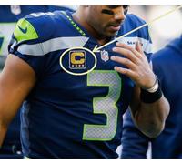 '17 Stagione Seattle Saehawks' Captain Russell Wilson Maglia 4- ⭐⭐⭐⭐ Toppa