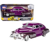 1948 Chevy Aerosedan Fleetside Lowrider Viola Metallizzato e Viola Scuro Metallico Bicolore Get Low Serie 1/24 Diecast Model Car by Motormax 79027