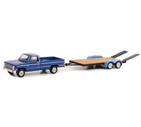 1981 Chevrolet C-20 Trailering Special + Remolque de Plataforma "Hitch & Tow Series 27" 1:64 Greenlight 32270B