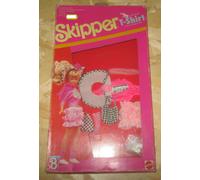 1989 Barbie Dolls - Skipper Wearing T Shirt Fashions Outfit Mattel