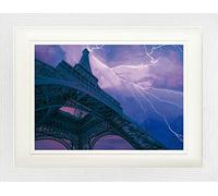 1art1 Torre Eiffel Poster Colpo di Fulmine al Cielo Notturno di Parigi Quadro in Cornice con Pregiato Passepartout | Immagini A Parete | in Una Cornice 40x30 cm