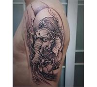 2 adesivi per tatuaggi temporanei a base di erbe, raffiguranti elefanti e dio del sole, di grandi dimensioni, semipermanenti, impermeabili, della durata di 2 settimane, tatuaggi finti.