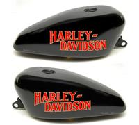 2 Adesivi Stickers Worldcustom compatibili con Harley Davidson Serbatoio Sportster Softail (Rosso Bordo Oro)