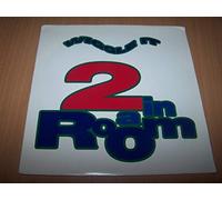 2 In A Room - Wiggle It (Radio Edit) / Take Me Away - 45 tours - 7"