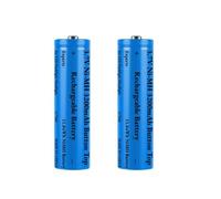2 Pezzi Batteria 3200mAh Ni-MH Ricaricabile, 3.7V Button Top NiMH Batterie, 3.7Volt Bottone Alto Alta Capacità Pile Ricaricabili per Fotocamera/Piccolo Ventilatore/LED Lampada Frontale/Luci Solari
