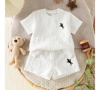 2 pezzi/set Completo estivo casual da bambino maschio, composto da maglietta a maniche corte con grafica di una persona che cavalca un cavallo in bianco e nero e pantaloncini, adatto per l'uso all'ape
