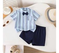 2 pezzi/set Completo estivo da bambino per vacanze, composto da camicia a maniche corte con colletto a farfalla e blocchi di colore, pantaloncini con vita elastica, stile gentleman, moda casual da spi