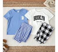 2 pezzi/set Outfit casual morbido e confortevole per ragazzo giovane, include maglietta a maniche corte con stampa a lettera e collo tondo, e pantaloni larghi a quadri, adatto per il tempo libero, le