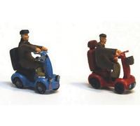 2 Scooter Elettrici Disabili F276 NON DIPINTI Modelli In Scala Kit Figure