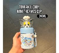 200ml Bottiglia mini, a forma di cappello da chef 3D, corpo bianco/blu con grafiche di dolci deliziosi e testo "Yummy~" "Sweet", manico blu, bordo liscio, strato interno in acciaio inossidabile 316, i