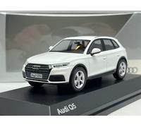 2017 Audi Q5 - Bianco Ibis - Modello Auto Diecast In Scala 1/43 iScale