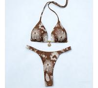 2026 Completo da spiaggia da donna, design con collo annodato e schiena scoperta, stampa asimmetrica marrone, decorazione con pendente metallico a forma di sole, elegante bikini a due pezzi adatto per