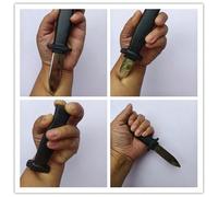 2026 Nuovo 1 pezzo Coltello a molla retrattile, Giocattolo di scherzo realistico per spaventare e regali divertenti, Coltello di gomma finto per palcoscenico, film e feste di Ognissanti - Regalo perfe