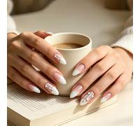 24 unghie a pressione, a pressione, sfumate color latte, dipinte a mano | Il gradiente francese bianco latte si adatta a tutte le tonalità della pelle, particolarmente lusinghiero per le sfumature