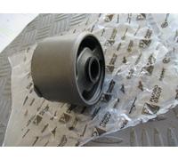 2727785 SILENTBLOC CON BOCCOLE X BRACCIO OSCILLANTE SCOOTER PIAGGIO VARI MODELLI