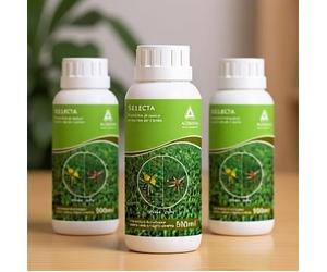 3 confezioni SELECTA Prodotto ad azione selettiva per prati e manti erbosi Uso e Dosi : diluire ml 150 in 4 lt d'acqua da distribuire in una superficie di 10 mq
