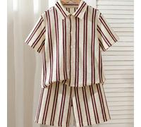 3 pezzi Set di maglietta a maniche corte con righe verticali e pantaloncini casual abbinati per ragazzo pre-adolescente, in tessuto misto, delicato sulla pelle e traspirante. La maglietta presenta un 