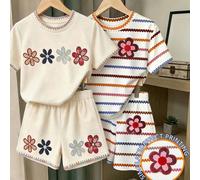 (3 Set Casuali, Inviato 1 Set) Set di T-shirt Corta e Pantaloncini Basic per Ragazze con Motivo a Righe Marroni, Fiori Colorati, Cuccioli, Cuori e Pois, per Uso Quotidiano 8Y,9Y,10Y,11Y,12YA strisceTe