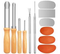 3 taglierine in gomma per ceramica e argilla, 3 raschietti per sculture e ceramiche, 4 taglierine circolari in acciaio inox per forare l'argilla, 1 ago in ceramica e 1 strumento per dettagli in filo